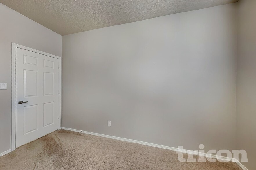 Building Photo - 2081 Camino Rincon