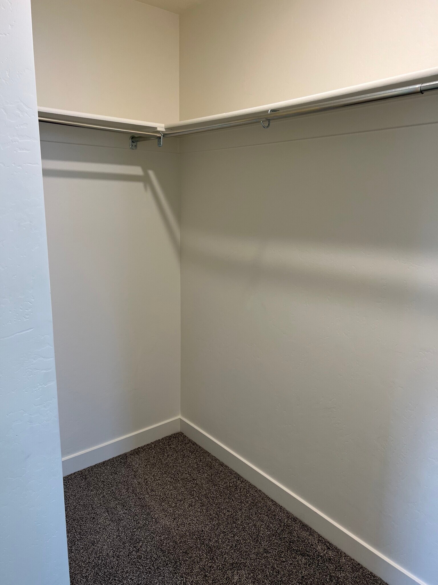 Building Photo - 14854 S Trap Rock Way