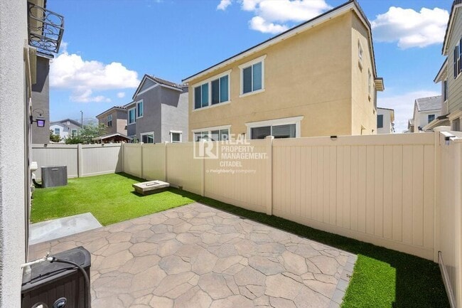 Building Photo - 1604 Armijo Pl