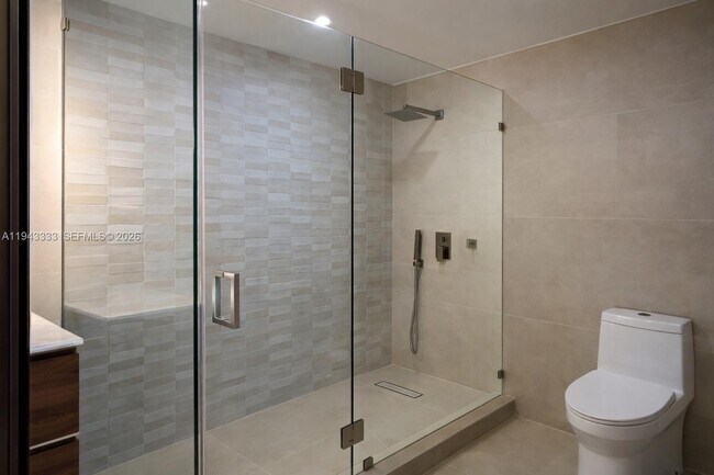 Building Photo - 60 SW 13th St