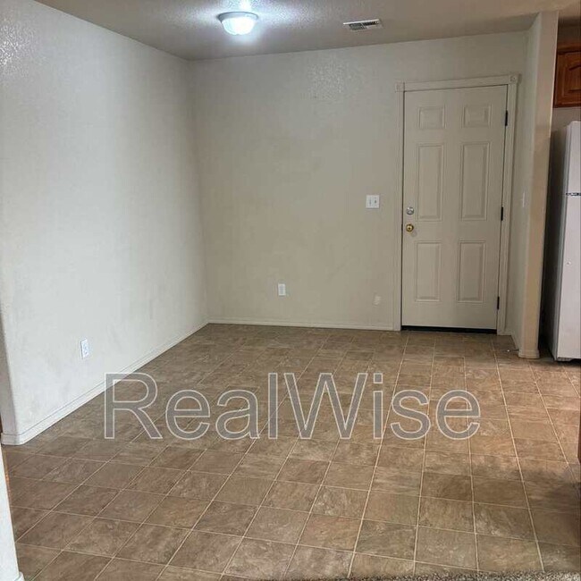 Building Photo - 175 Barron Ct