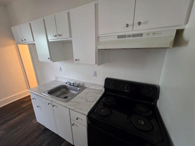 Building Photo - 934 Clifford Brown Walk