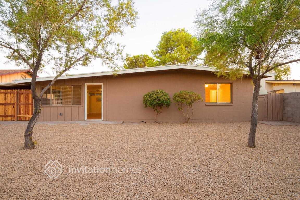 Building Photo - 1632 E Broadmor Dr