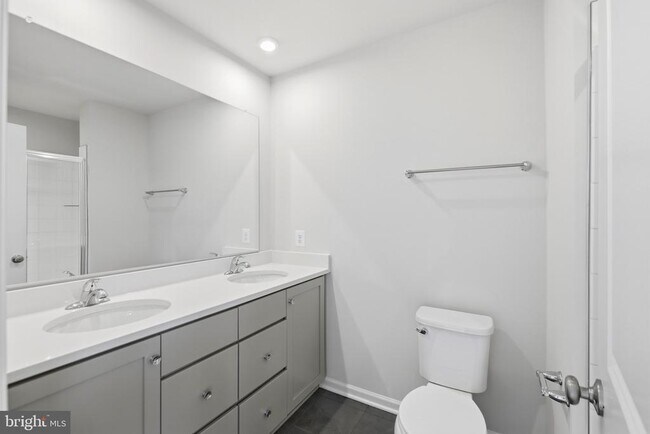 Building Photo - 241 Monteith Dr