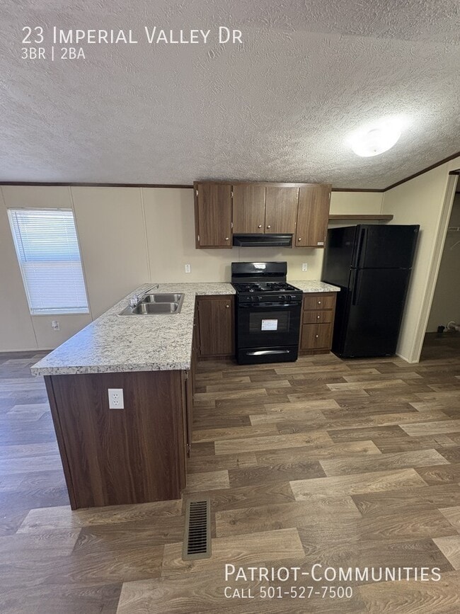 Building Photo - 23 Imperial Valley Dr