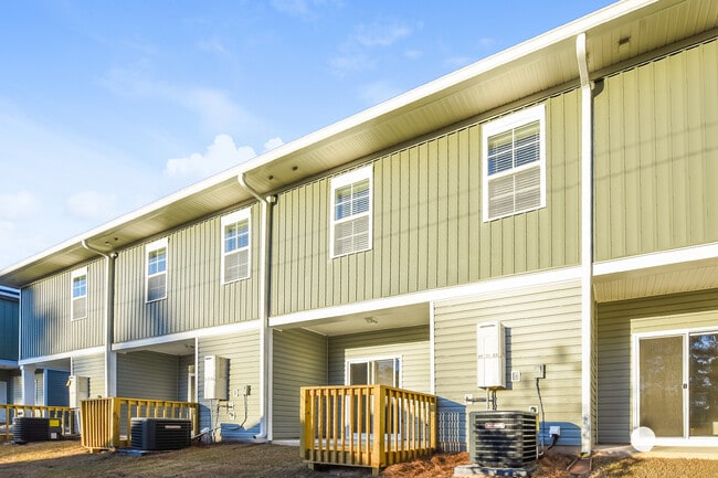 Building Photo - 304 High Grv Wy