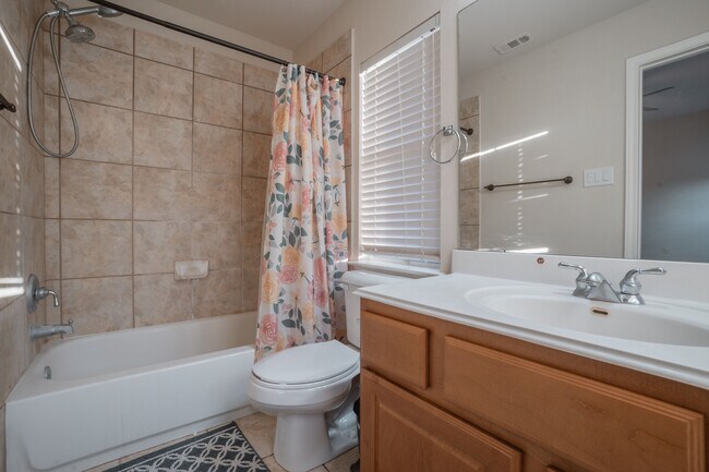 Building Photo - 917 Cavalry Ride Trail