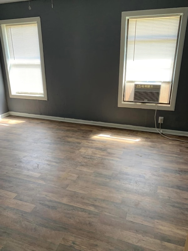 Building Photo - 520 5th St