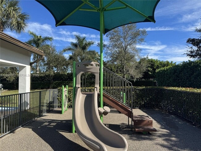 Building Photo - 4862 Navali Dr