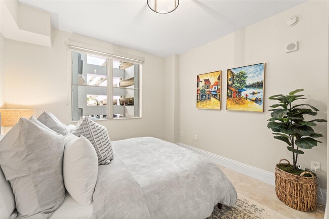 Building Photo - 1830 Radius Dr