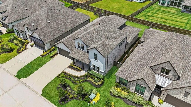 Building Photo - 316 Coldwater Creek Ct