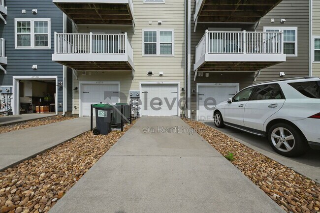 Building Photo - 4227 Saunders Tavern Trl