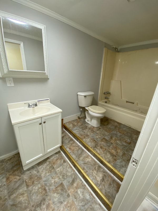 Building Photo - 165 Midway Dr