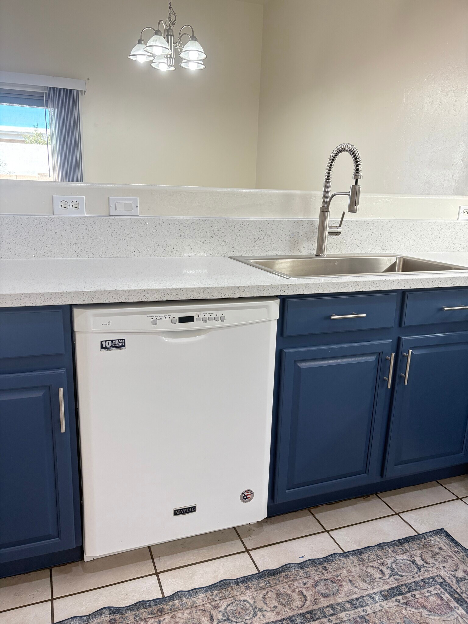 Crystal Quartz Countertops - 8519 E Seabury Ct