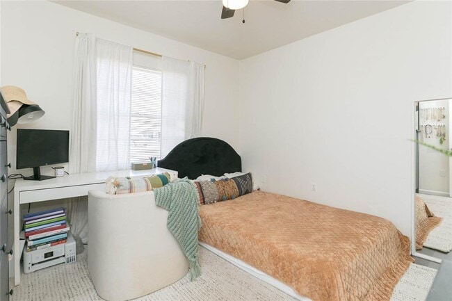 Building Photo - 1612 Berkshire Dr