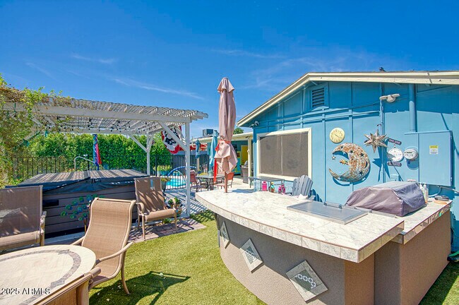 Building Photo - 1817 N 21st St