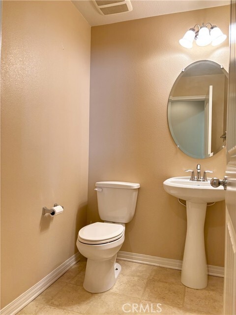 Building Photo - 7450 Silver Saddle Ct
