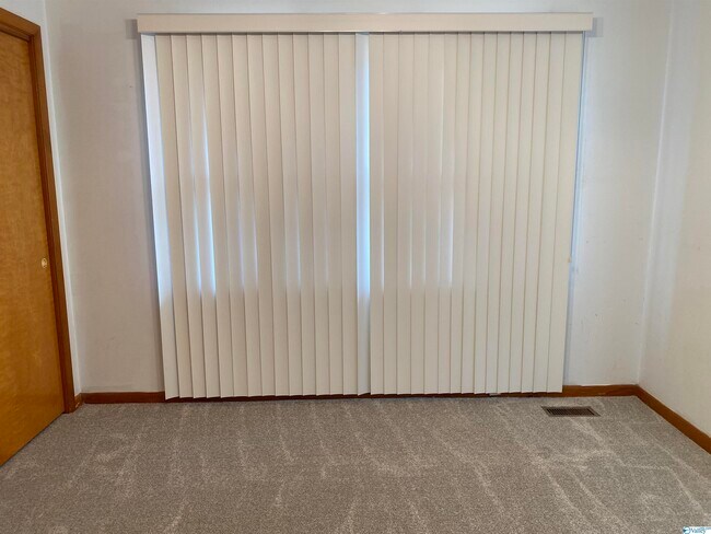 Building Photo - 4211 Tee Jay Dr NW