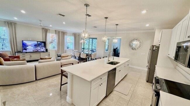 Building Photo - 9241 Patrimonio Loop