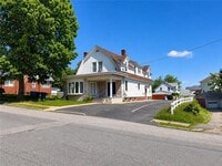 Building Photo - 380 Farmington Ave