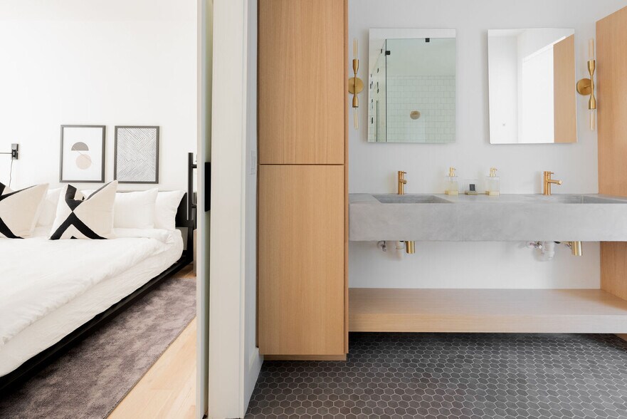 Building Photo - 1108B Wade Ave