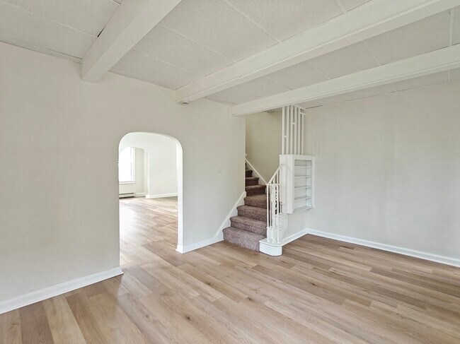 Building Photo - 2146 44th St
