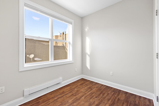 Building Photo - 316-324 51st St