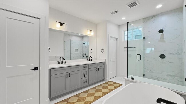 Building Photo - 6423 Highland Pine Ln
