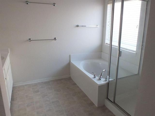 Building Photo - 2917 Hollow Valley Dr