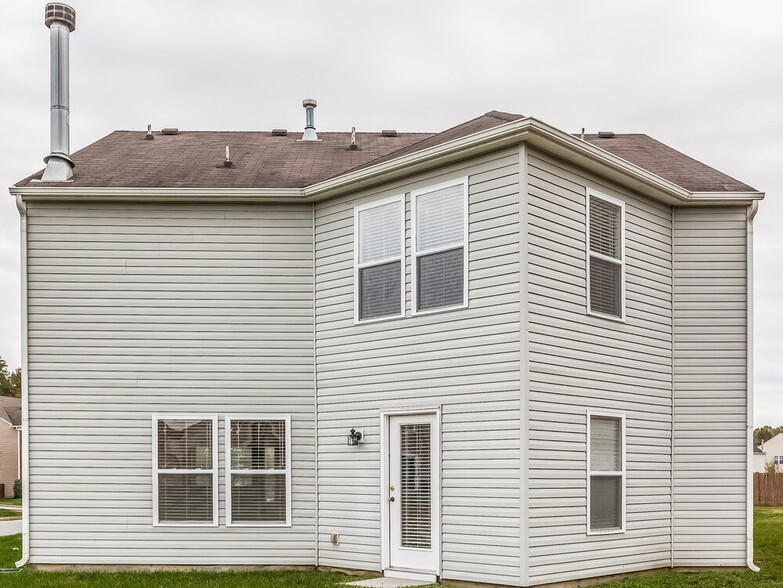 Building Photo - 14202 Luscombe Farm Rd