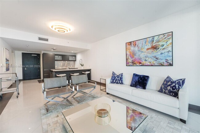Building Photo - 200 Biscayne Blvd Way