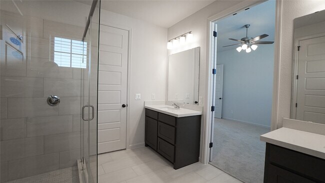 Building Photo - 4104 Hudson St