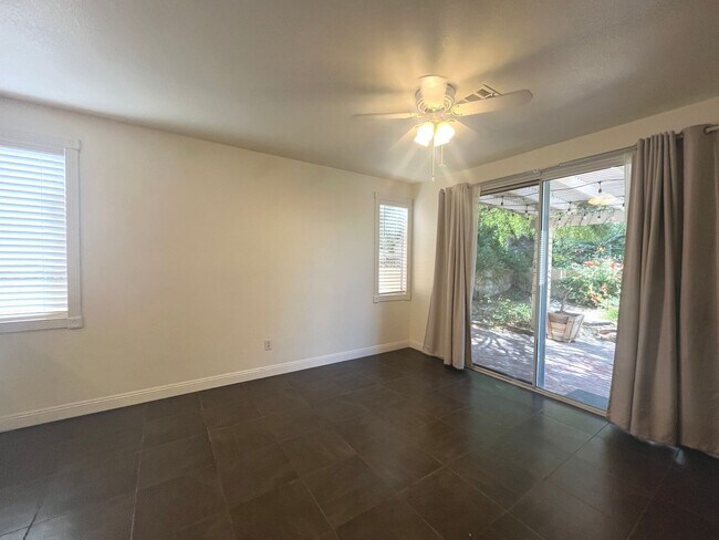 Building Photo - Discover this Gem w/sparkling pool & spa!