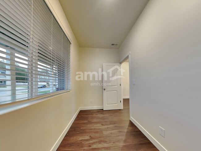 Building Photo - 7919 Verona Loop