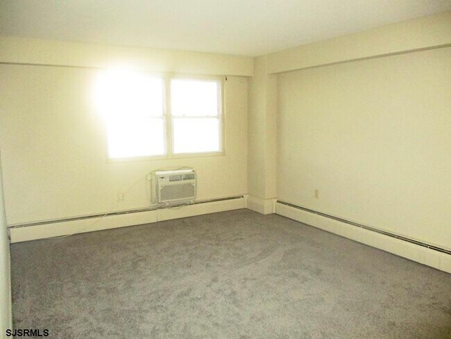Building Photo - 3817 Ventnor Ave