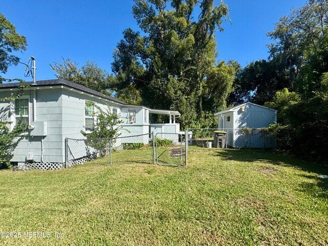 Building Photo - 4820 Headley Terrace