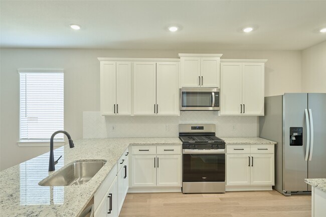 Building Photo - 21554 Bluebonnet Bay Dr