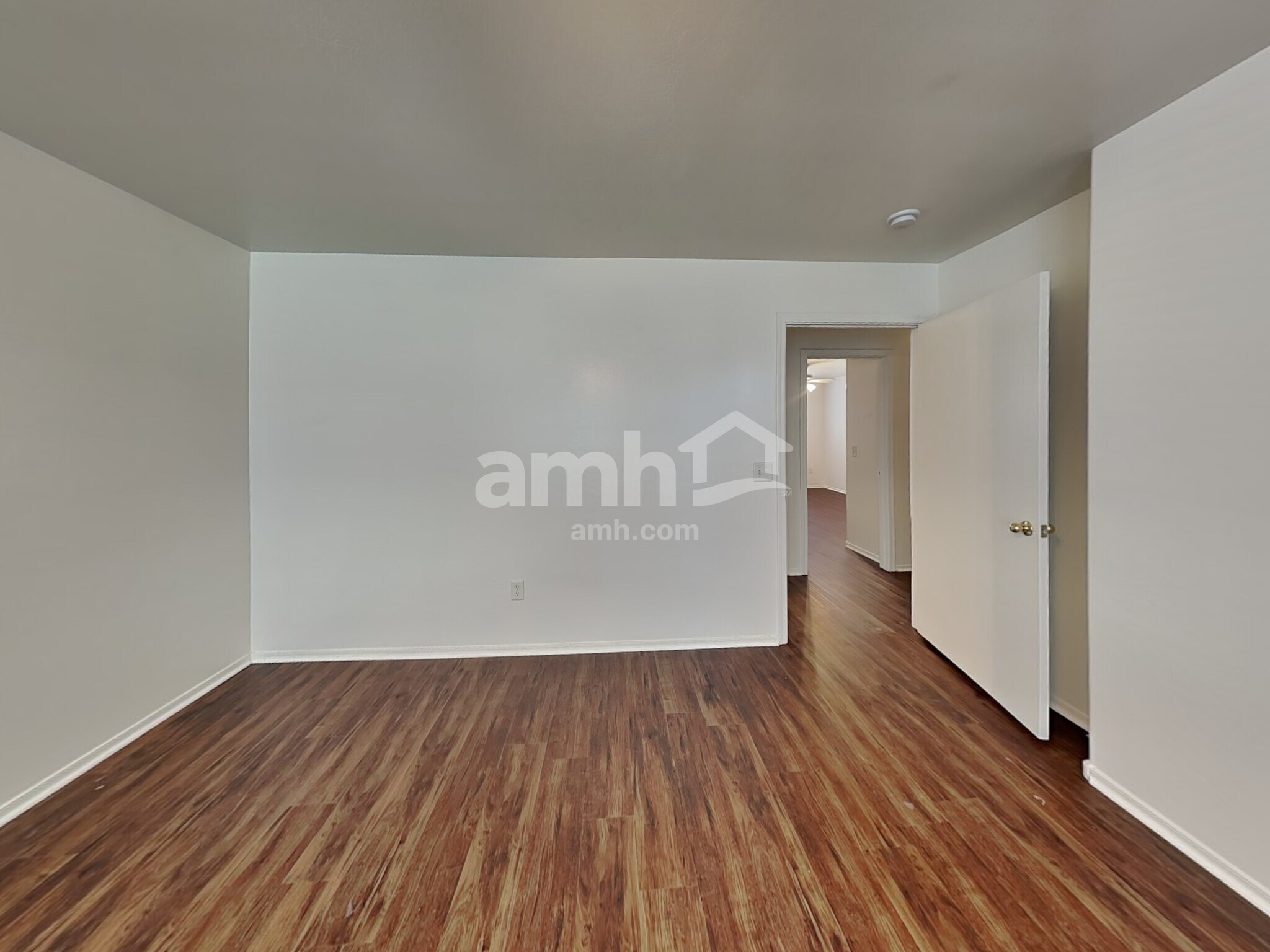 Building Photo - 4242 E Baylor Ln