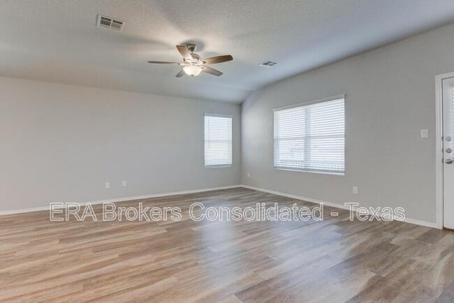 Building Photo - 6039 Akin Quay