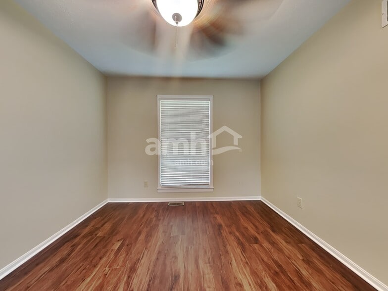 Building Photo - 9143 Pampas Ct