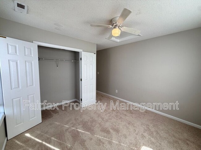 Building Photo - 2508 Lilymount Dr