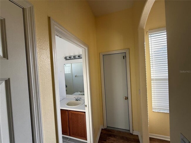 Building Photo - 12032 Timberhill Dr