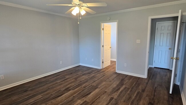 Building Photo - 173 Walnut Trace Dr