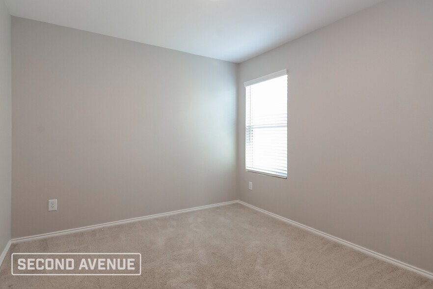 Building Photo - 6088 Determine Ln