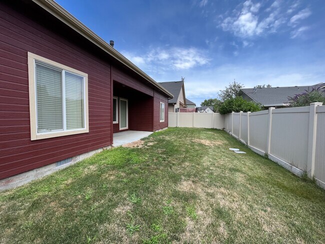 Building Photo - 1273 W Ann Taylor St