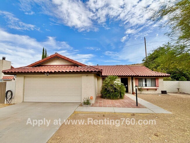 Building Photo - 54633 Martinez Trail