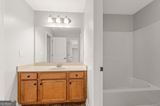 Building Photo - 3329 Rosecliff Trace NE