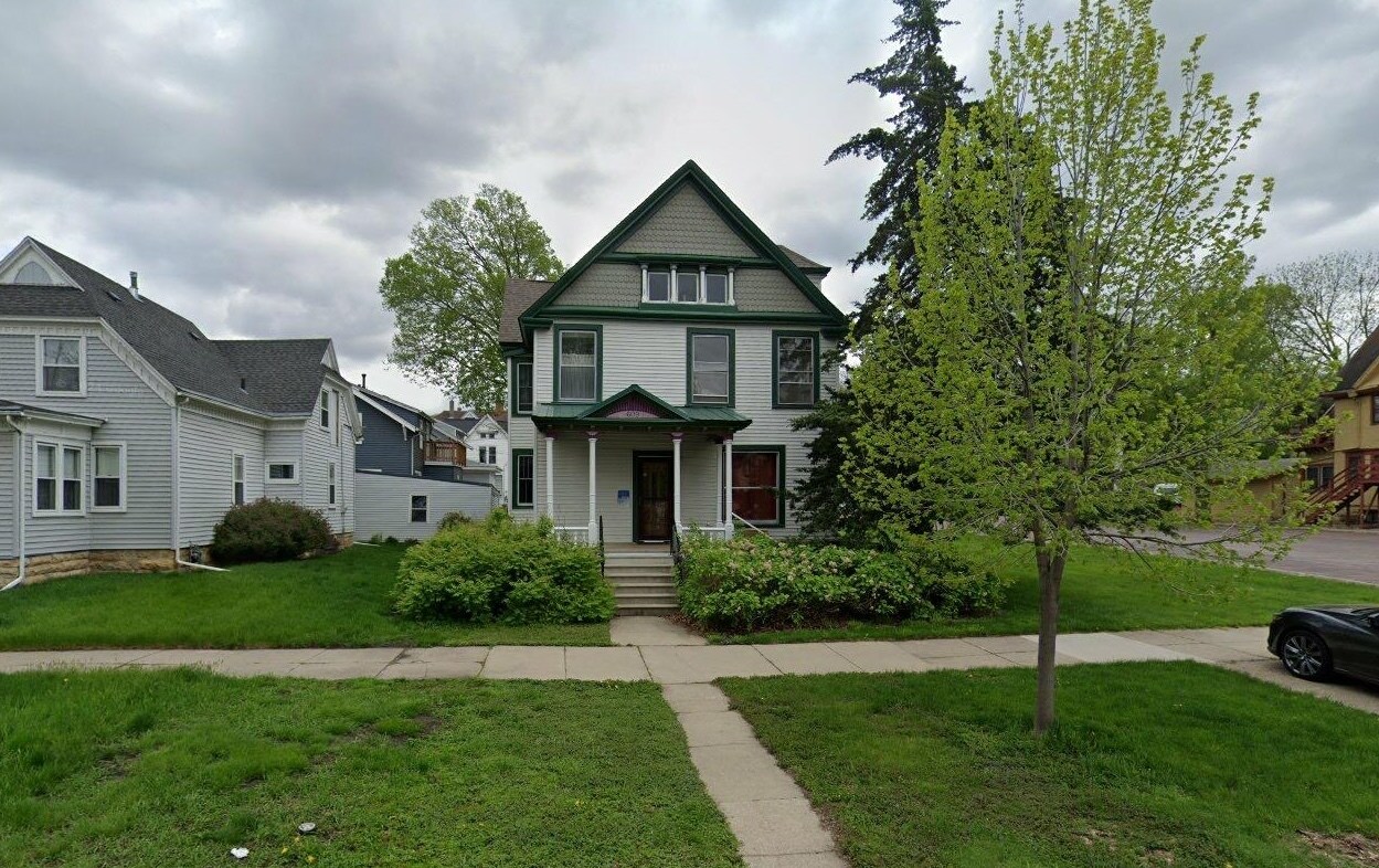 Building Photo - 609 S Broad St