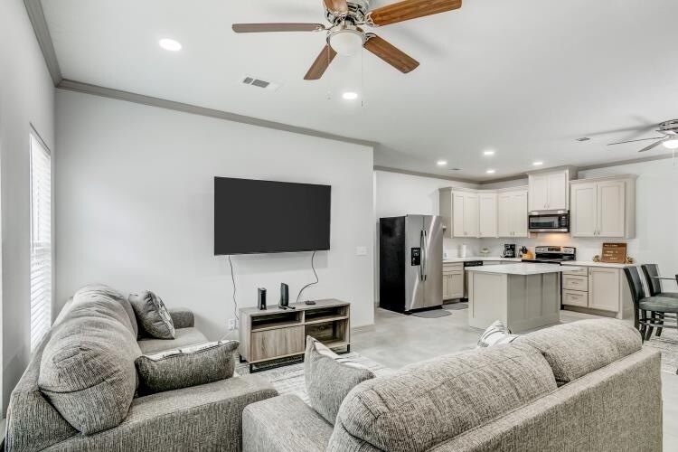 Building Photo - 2923 Pecos St