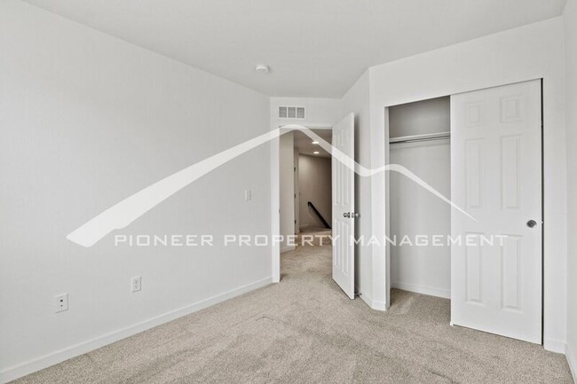 Building Photo - 9403 Cashel Trail